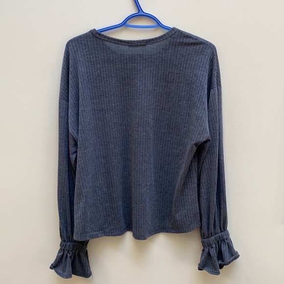 ⭐️ 2/15$ LUSH crop sweater - Picture 4 of 5